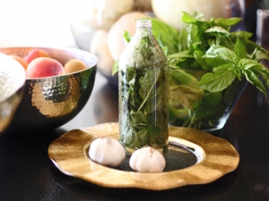 Recipe: Basil-Infused Olive Oil